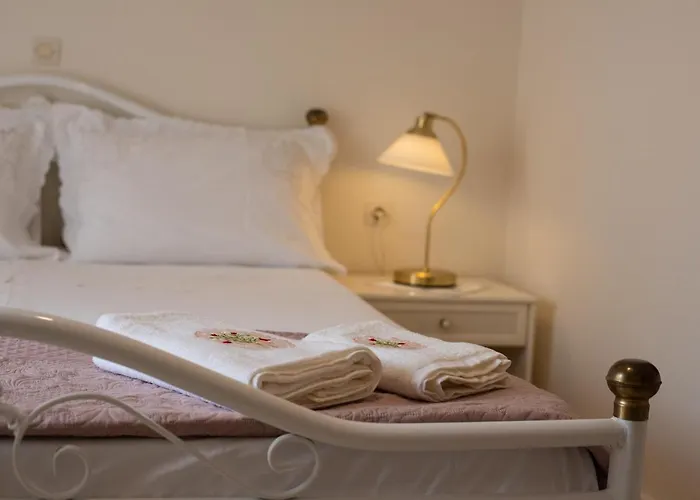 The Old Mansion Appartamento Sinarádes