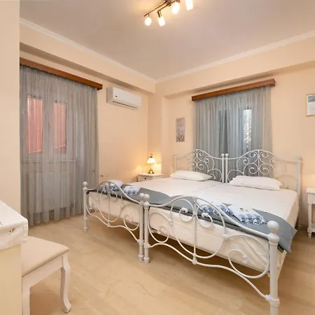 アパート The Old Mansion