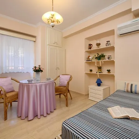 アパート The Old Mansion Sinarádes