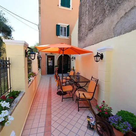 アパート The Old Mansion *